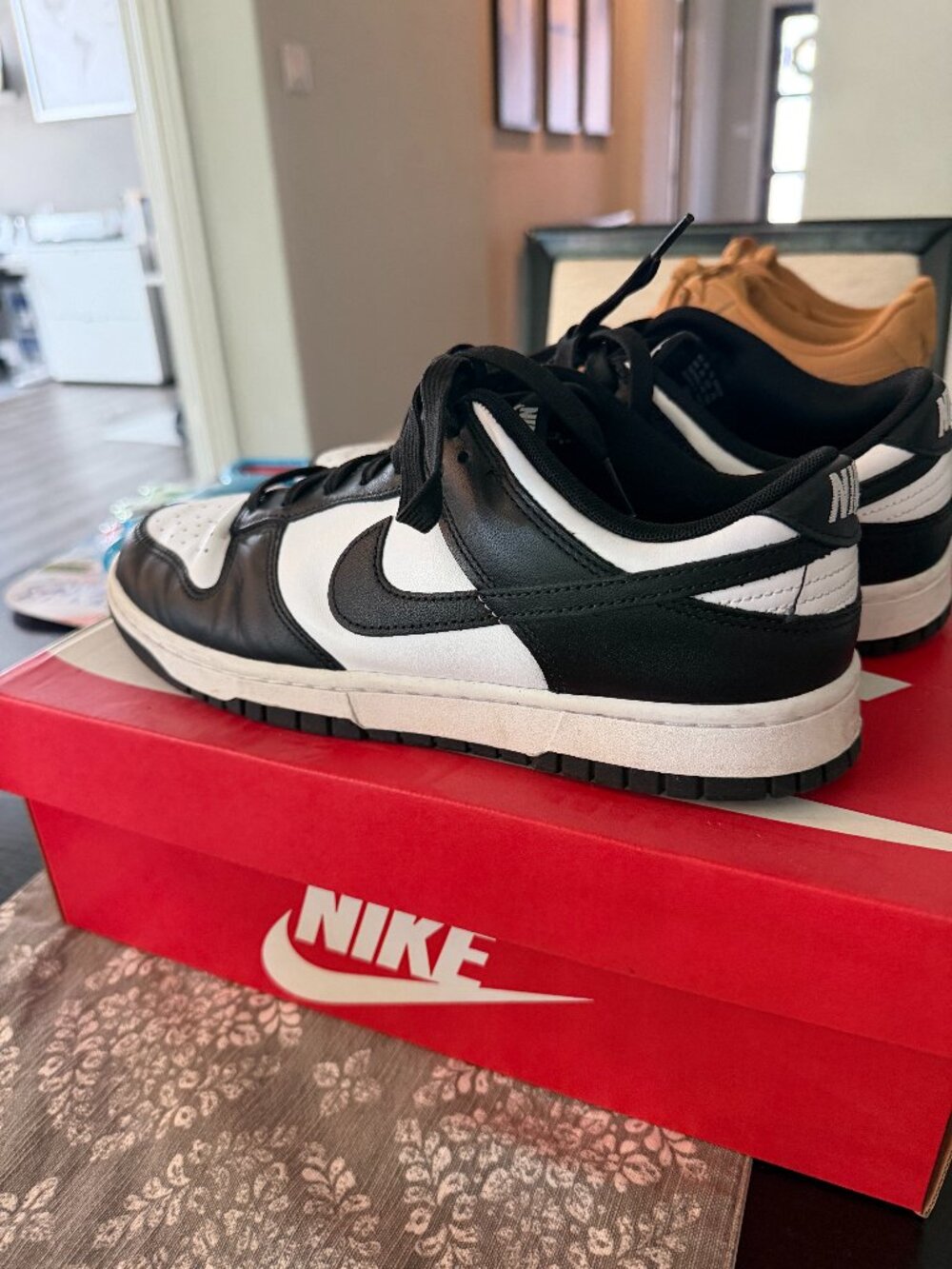 Nike Dunk Low Retro - Mens Size 9.5 - Black & White (Panda)